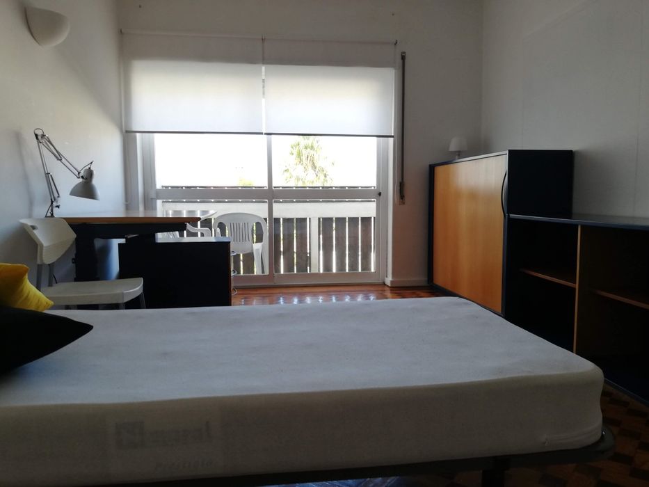 Quarto junto Fac Economia,ES Enfermagem e Polo 3 UC