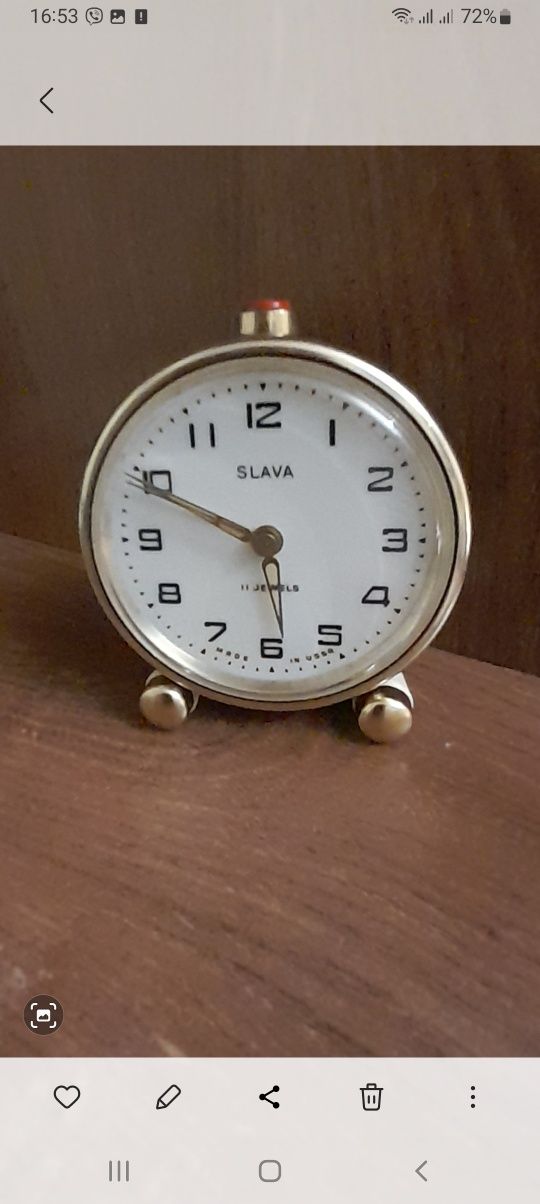 Годинник - будильник SLAVA СССР. У робочому стані.