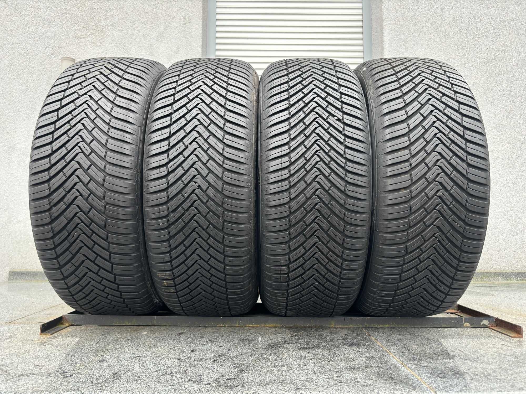 x4 całoroczne 235/55R18 Continental 7,8mm 100% bieżnika 2022r 4S987654