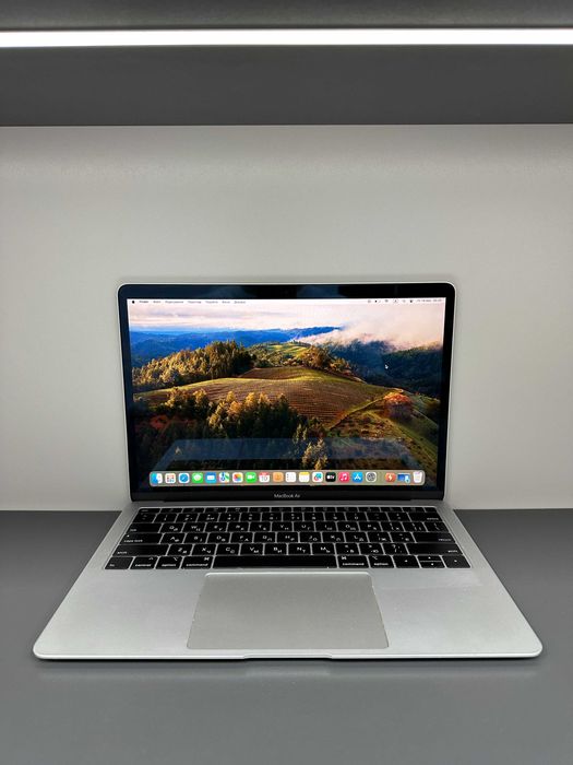Macbook Air 13,3 2018 (i5/ 8gb/128 ssd) Повний комплект .
