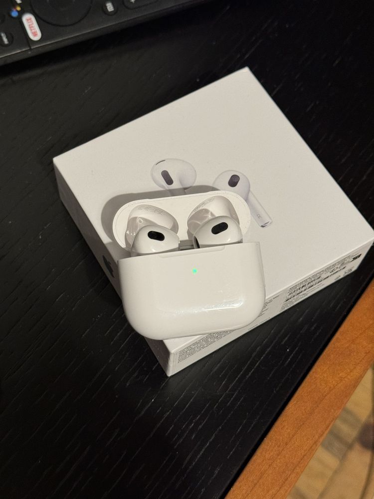 AirPods 3rd Geração c/garantia Apple