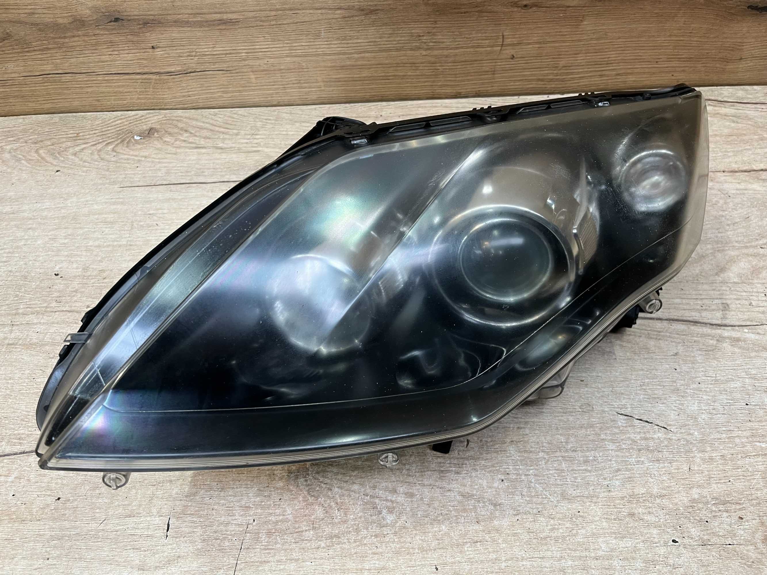 Lampa przednia lewa Renault Laguna III Xenon