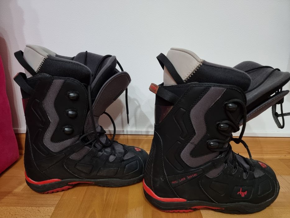 Snowboardowe buty