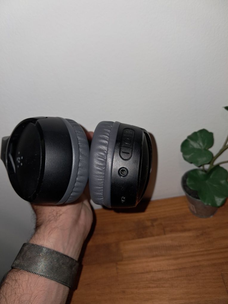 Headphones belkin Bluetooth