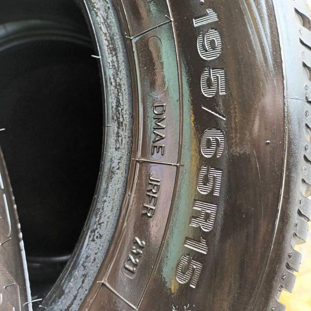 Шини резина НОВА (8 mm)195/65R-15 Dunlop новый