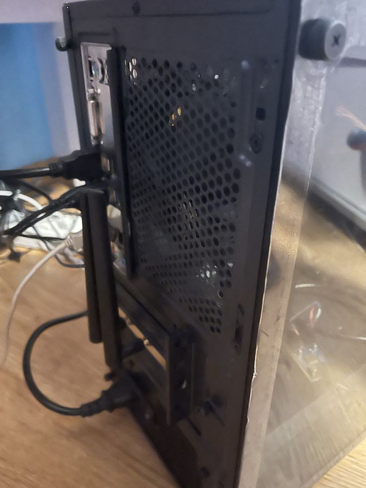 Komputer stacjonarny zestaw AMD Ryzen 5 5600G