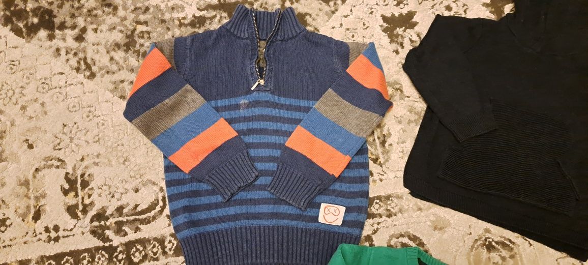 Zestaw trzy swetry bluza kaptur chłopiec dziecko 98/104 coccodrillo sm