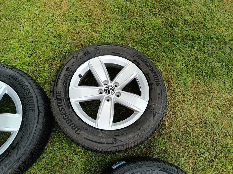 Koła zimowe Tiguan II / Passat B7 R17 – Blizzak LM005 215/65 R17