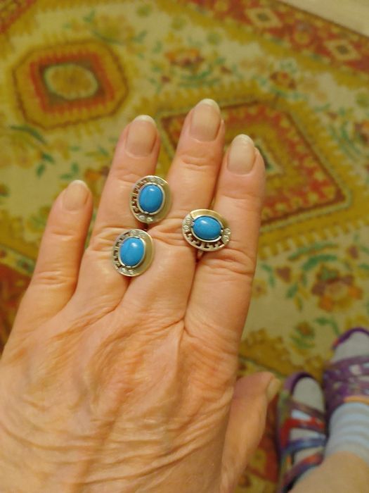 Продаю серебряный комплект с бирюзой
