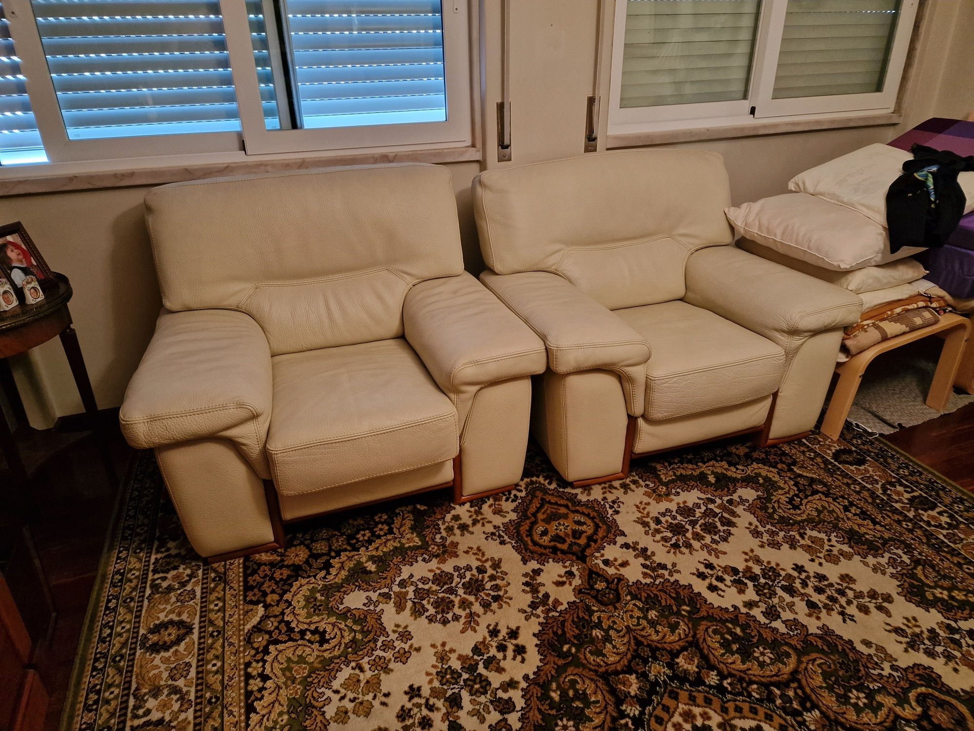 Conjunto de Sofás 2 + 1