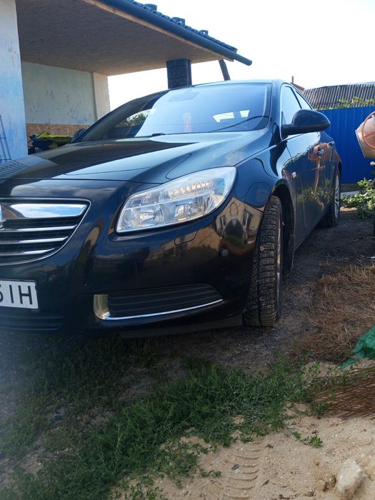 Opel insignia 2009 рік 2.0 бензин Обмін