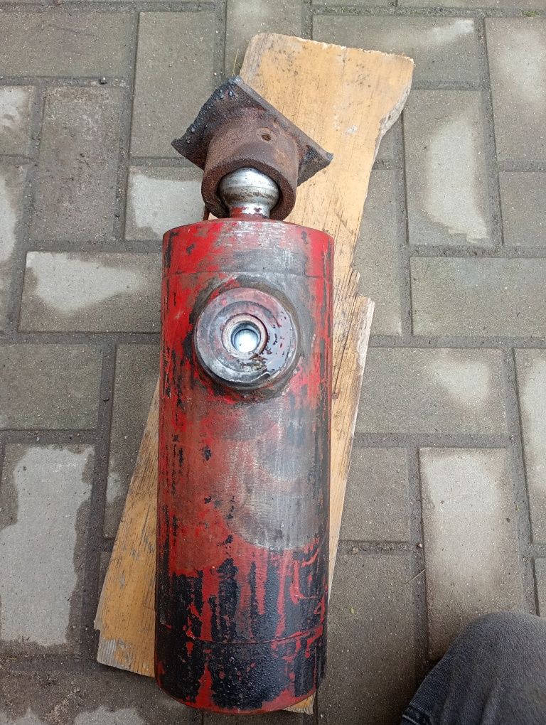 Siłownik przyczepy HW6011