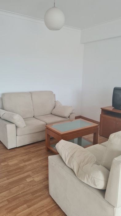 Arrendo quarto em apartamento T3 em felgueiras fica a 60 km do porto