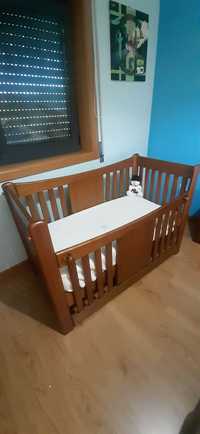 Mobília quarto bebê em madeira pinho