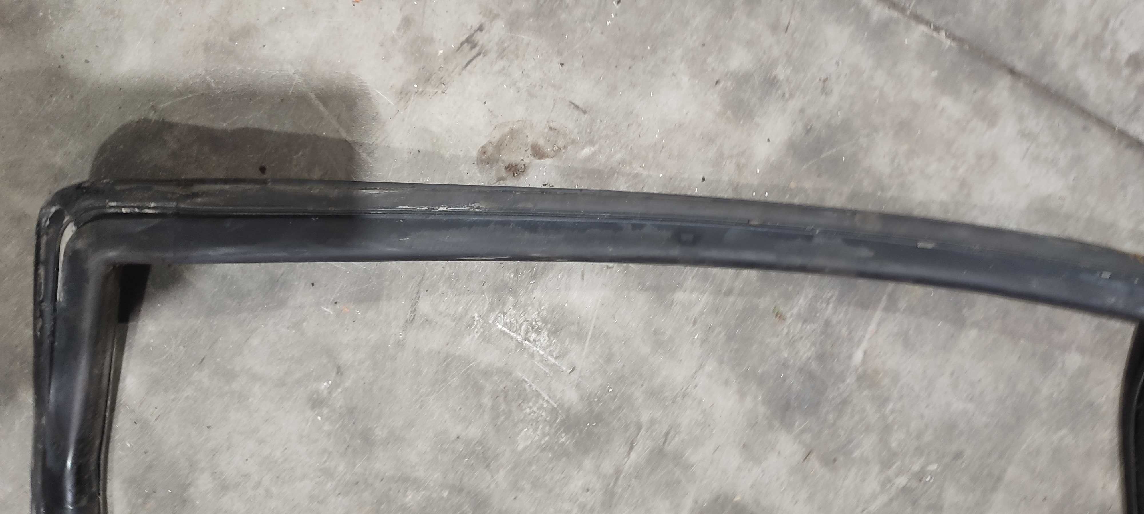 Borracha de vidro Mercedes 190