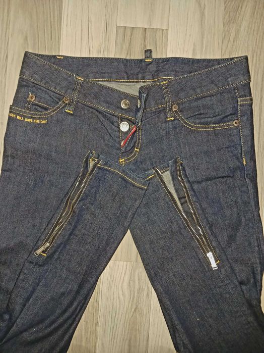 Жіночі джинси DSQUARED 2