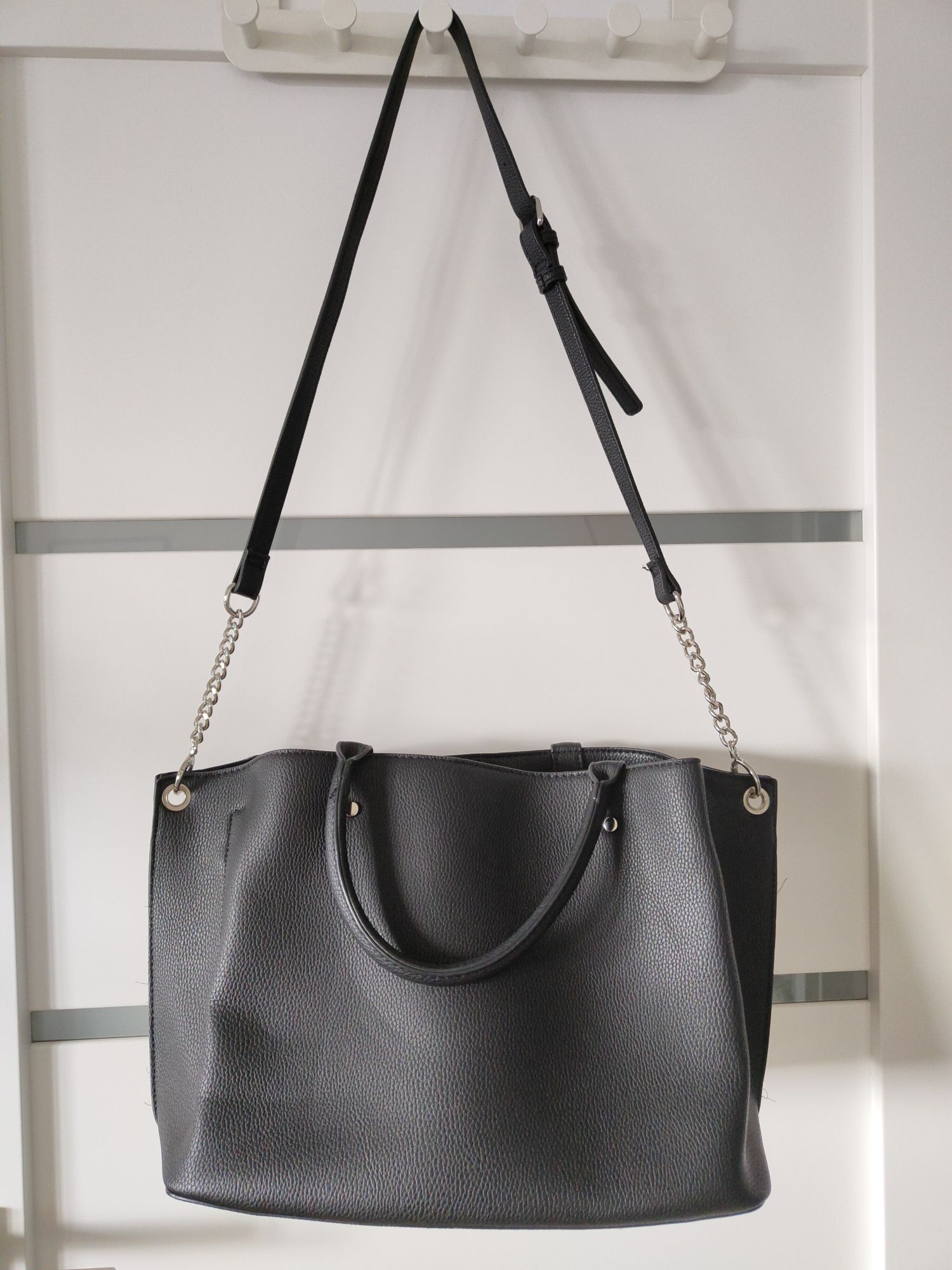 Nowa torebka torba shopper kuferek Reserved czarna