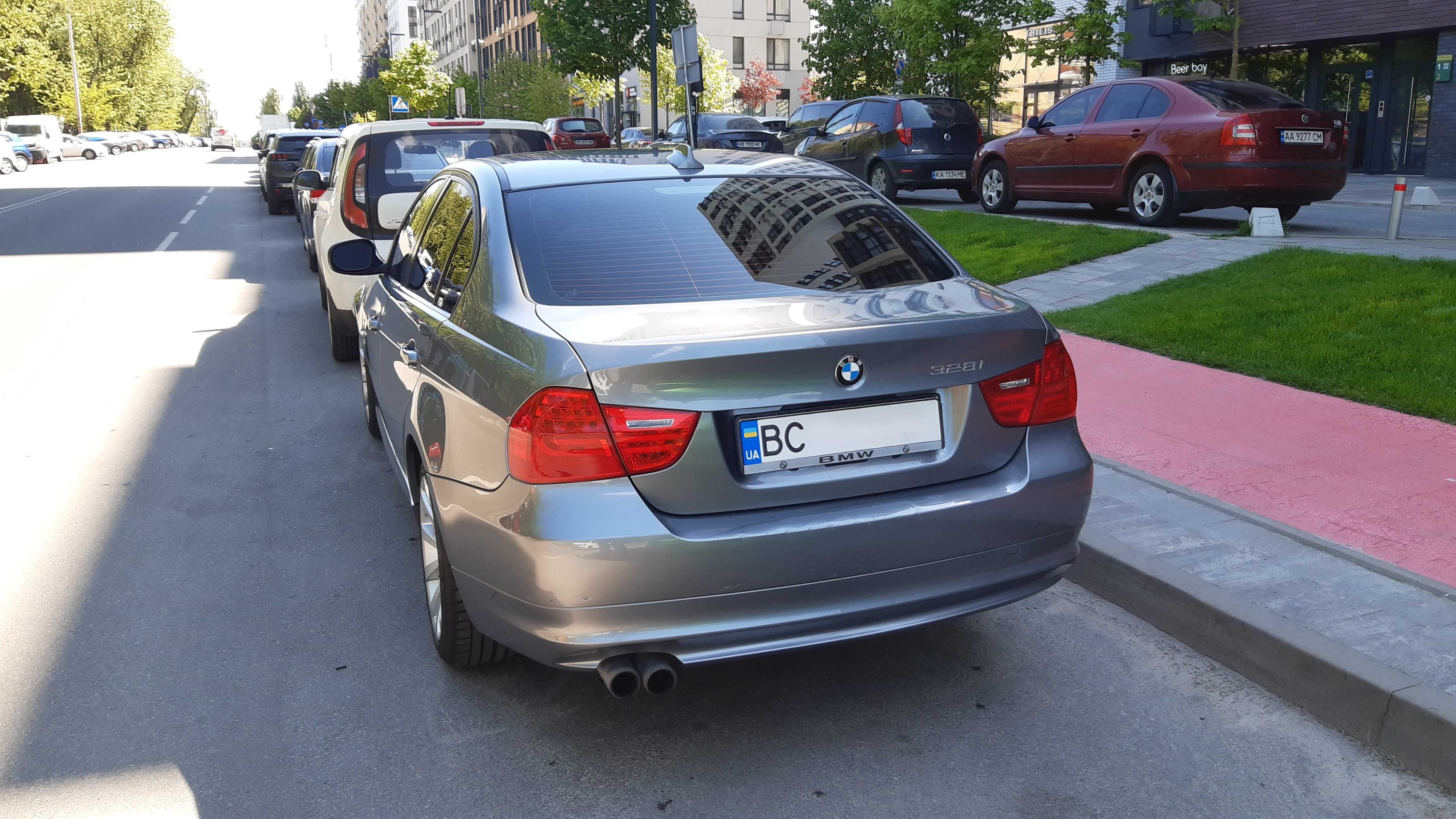 BMW 3 Series - 3.0