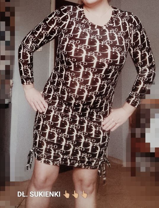 Welurowa ciepła sukienka z regulacją