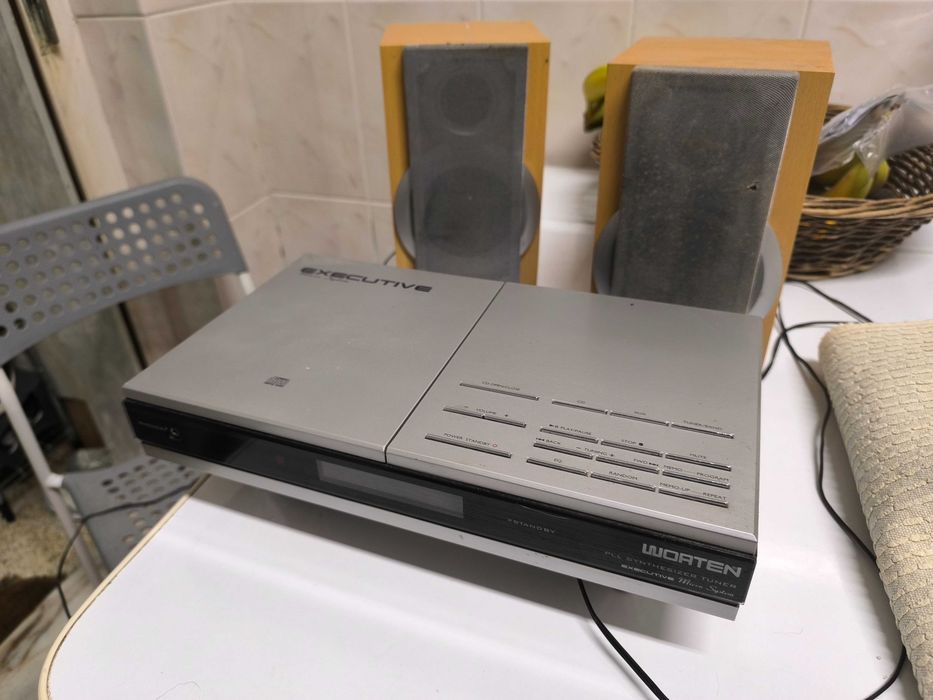 Aparelhagem com muito pouco uso e com excelente qualidade de som