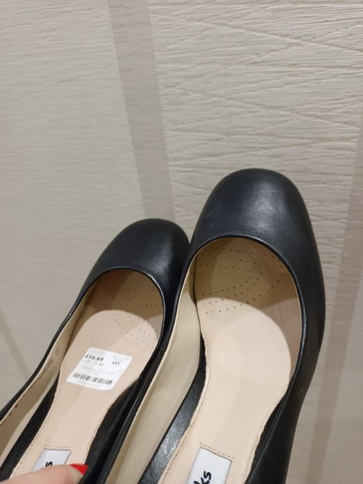Туфли женские натуральная кожа р.41 Clarks