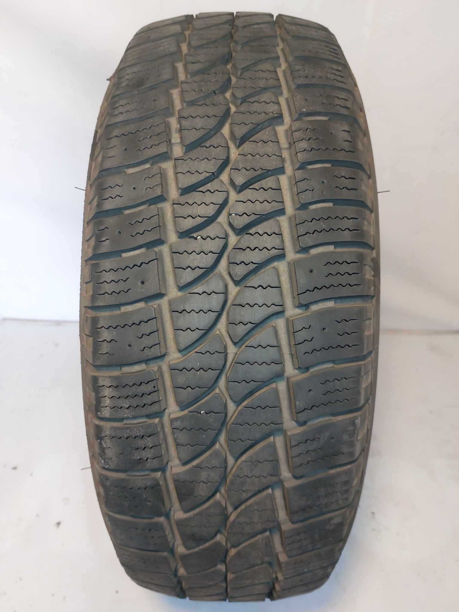 Opona zimowa Kormoran Vanpro Winter 225/65 R16C 112/110 R 1 szt.