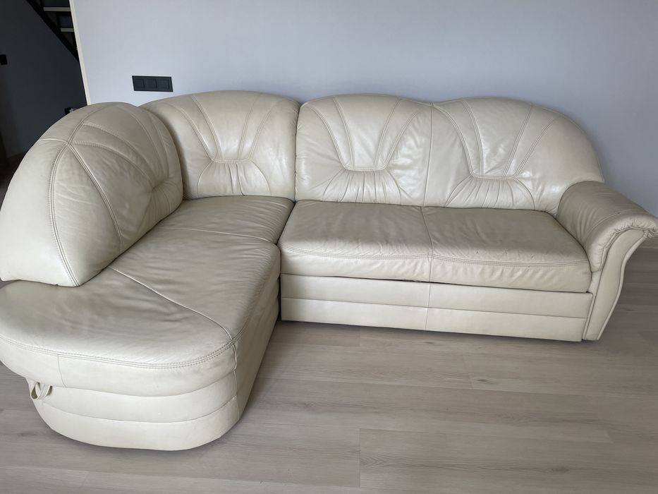 Продам кожаный диван