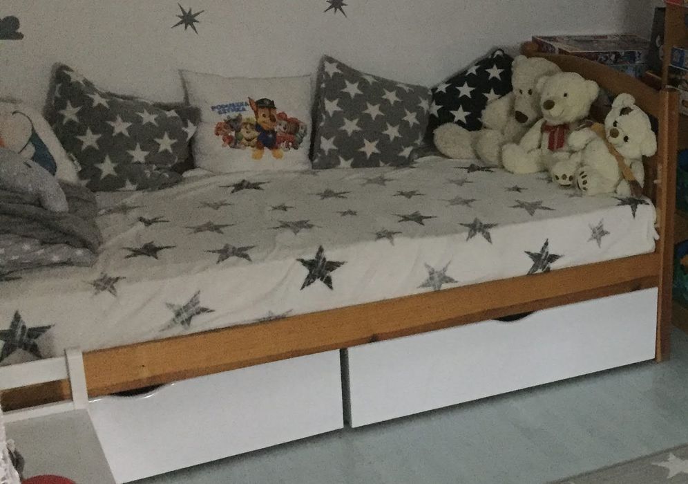 Łóżko dziecięce młodzieżowe szuflady barierka