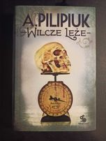 Wilcze leże, Andrzej Pilipiuk