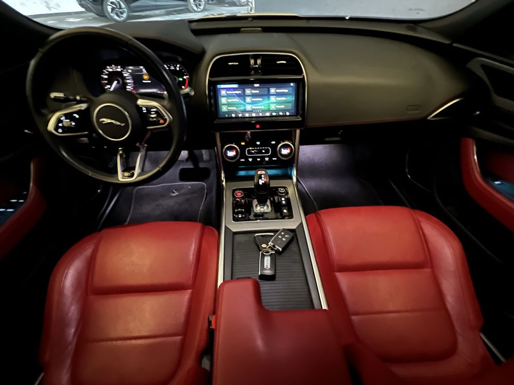 Jaguar XE 2.0 D R-Dynamic S