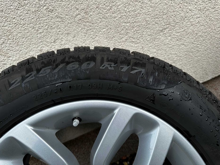 Komplet kół zimowych do BMW X4/X3 Pirelli 225x60 R17 RSC idealne