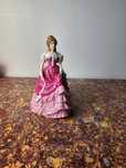 Figurka porcelana Royal Doulton "Sweet Sixteen" HN 5001 19 cm Anglia