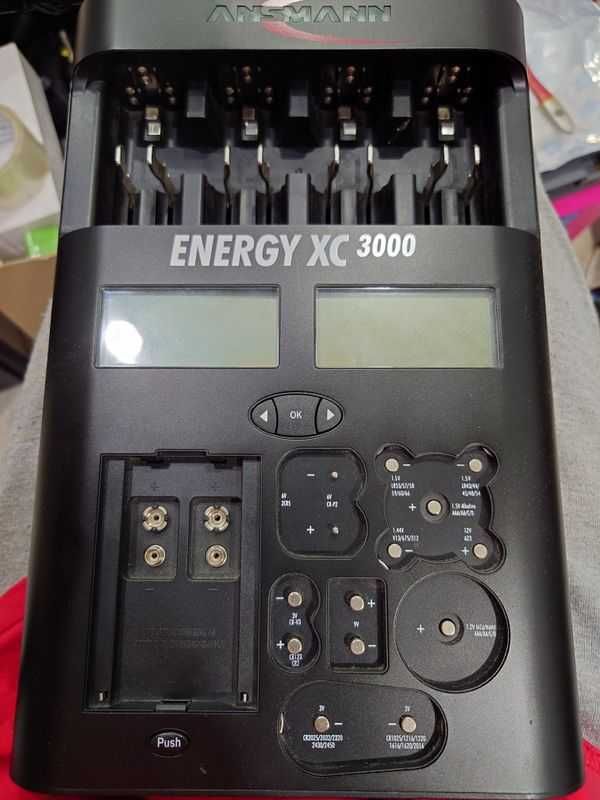 Зарядний пристрій Ansmann Energy XC3000