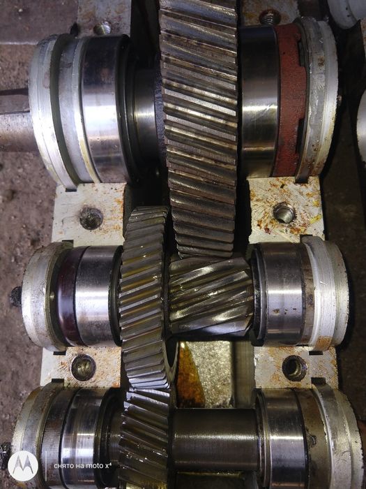 Редуктор ц2у -125-10, (8) б у