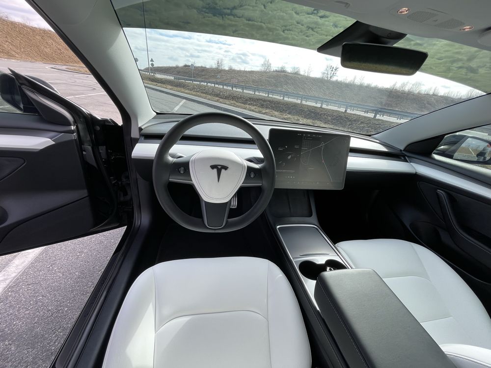 Тесла Tesla Model 3 Performanse (513 к.с.)