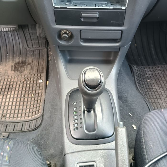 Mitsubishi Colt 1.6 Automat , klimatyzacja 92 tys km