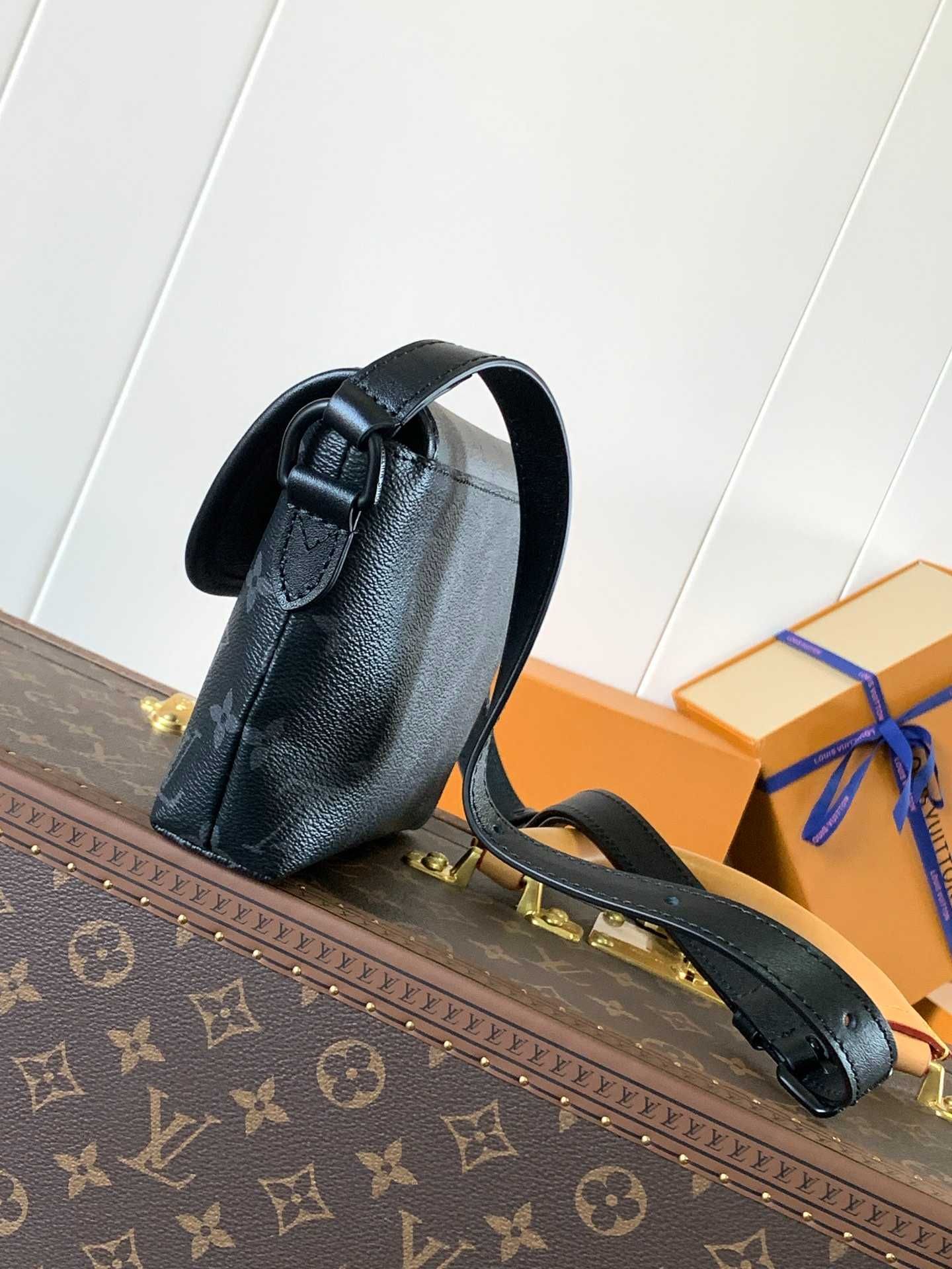 LV Pulse Mini torebka 16 x 5 x 22.5