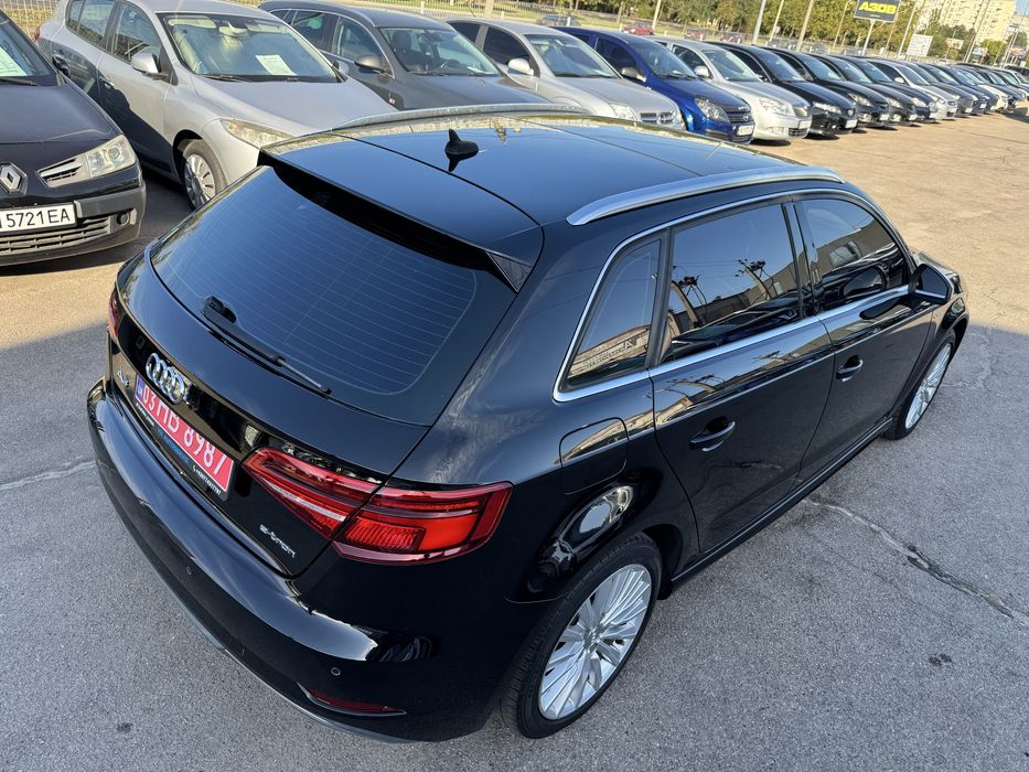 Продам AUDI A3 E-Tron