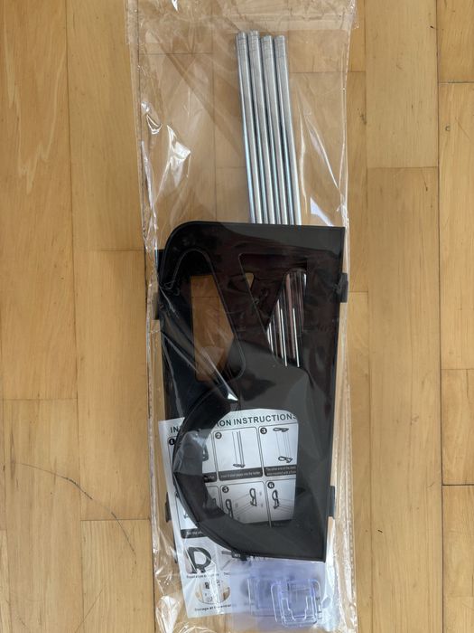 Wieszak na buty samoprzylepny