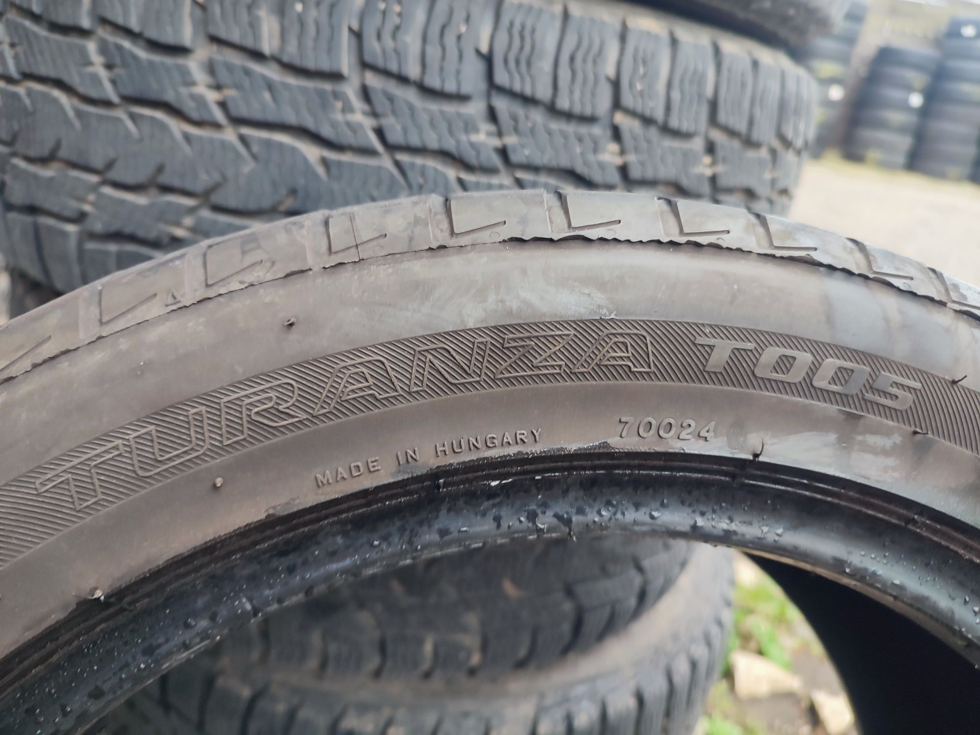 Pojedyncza opona Bridgestone Turanza T005 225/50/17 98Y