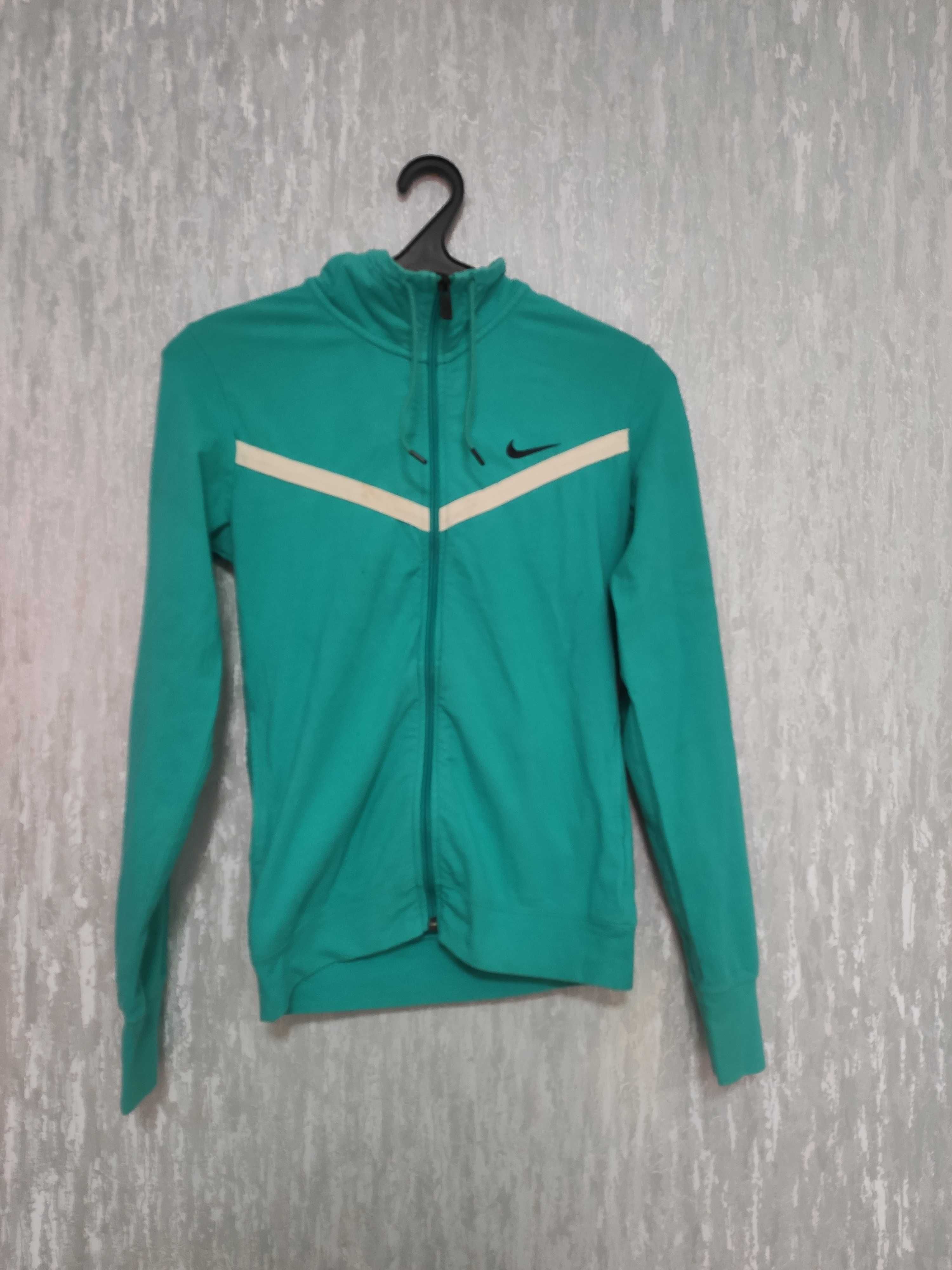 Жіноча кофта Nike