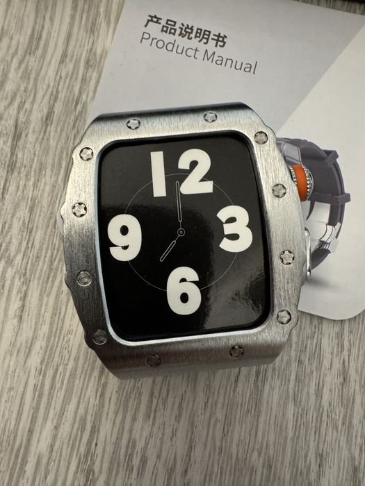 Эксклюзивный кейс Apple Watch титан