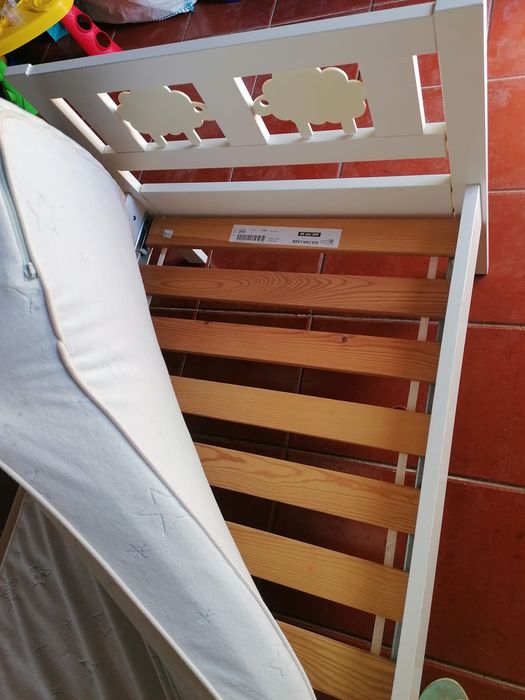 Cama de criança IKEA KRITTER com colchão