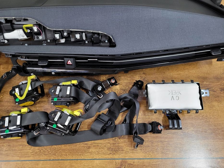 KIA EV6 AIRBAG подушка руля колін сидіння торпеда шторка ремінь ремні