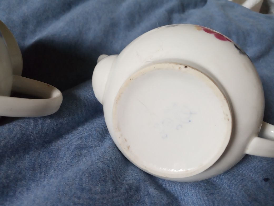 Небольшой заварочный чайник времён СССР