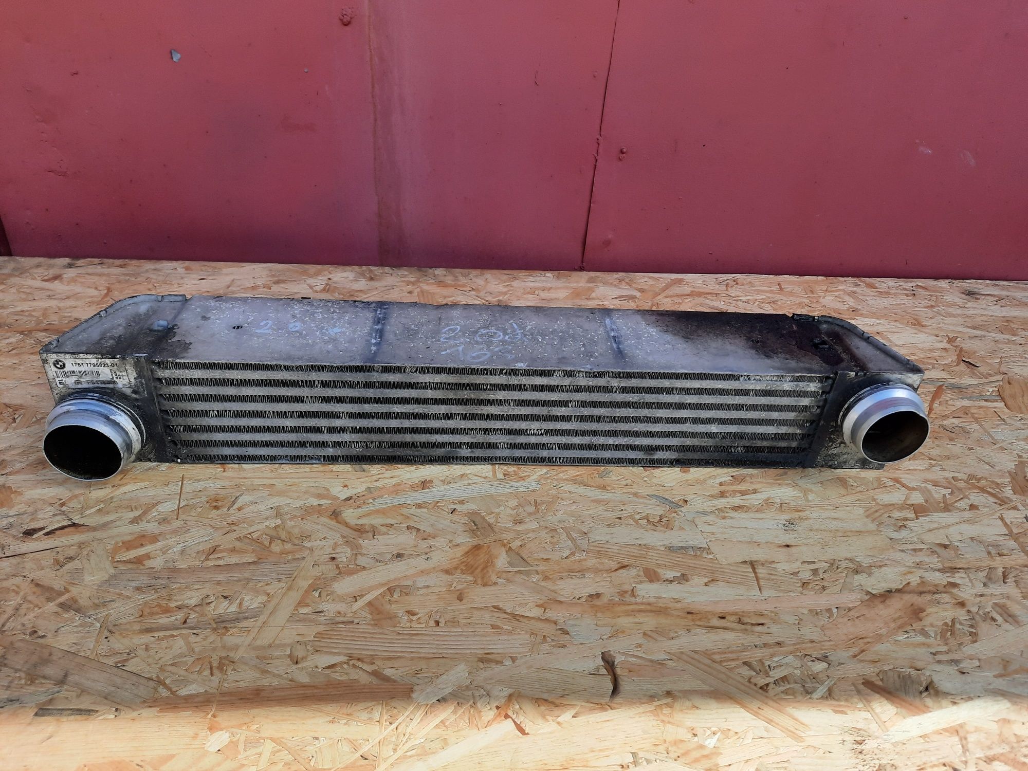 Chłodnica IC Intercooler BMW E60 E61 2.0d 3.0d Duży Wybór Chłodnic