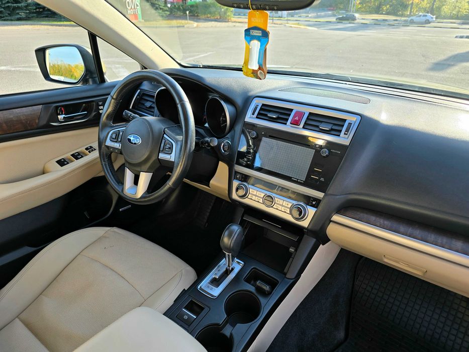 Subaru Outback 2014г.в. 2.5 газ-бебнзин, полный привод