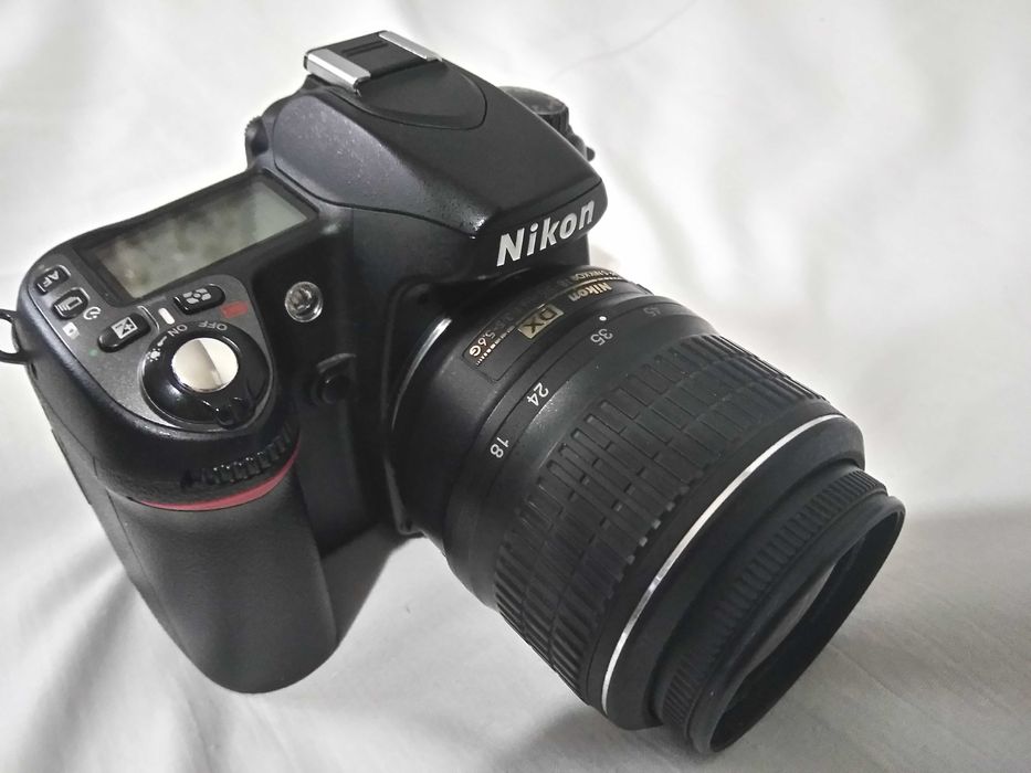Продам фотоапарат Nikon D80