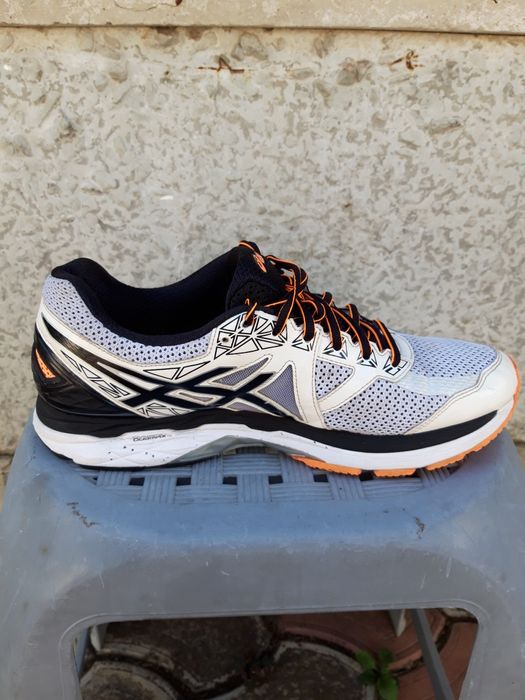 Asics кроссовки оригинальные  раз 43-44