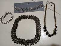 Colares e pulseira